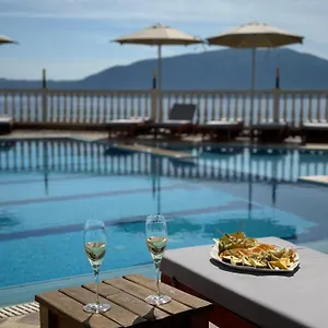Nuna & Hotel Vlorë